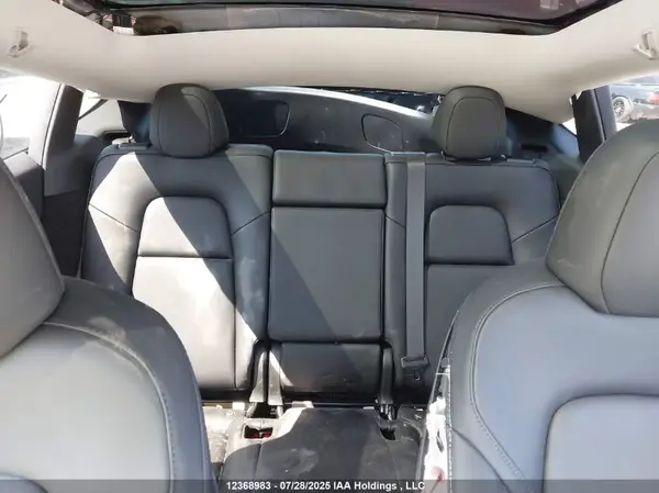 7SAYGDED2RF990104 2024 TESLA MODEL Y - Image 8