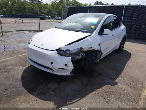 7SAYGDED2SA337839 2025 TESLA MODEL Y - Image 2