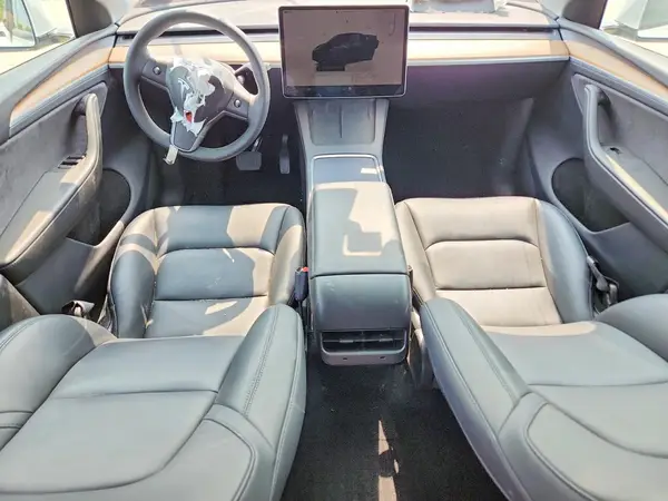 7SAYGDED2SA351935 2025 TESLA MODEL Y - Image 8