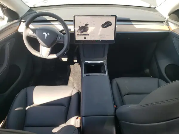 7SAYGDED2SA358304 2025 TESLA MODEL Y - Image 8