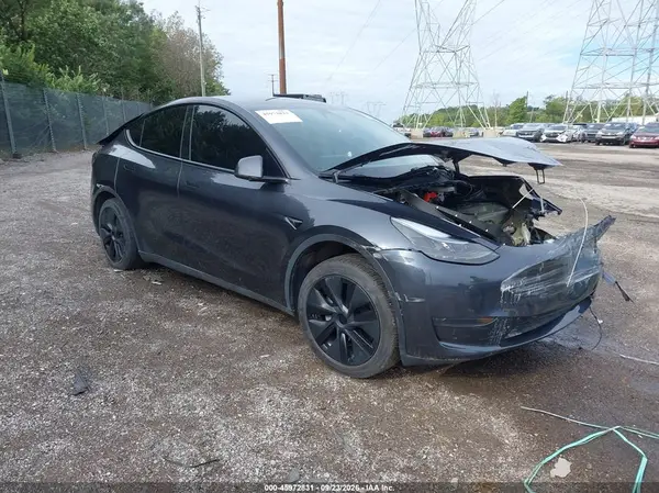 7SAYGDED2SA361624 2025 TESLA MODEL Y - Image 1