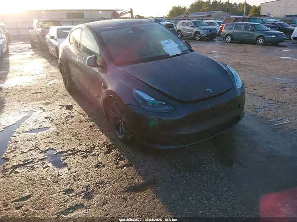 7SAYGDED2SA363096 2025 TESLA MODEL Y - Image 1