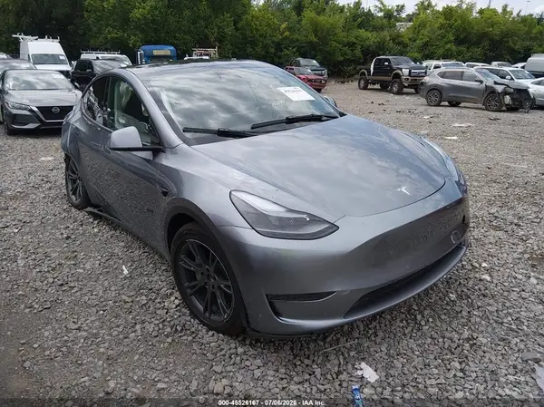 7SAYGDED2SA372543 2025 TESLA MODEL Y - Image 1