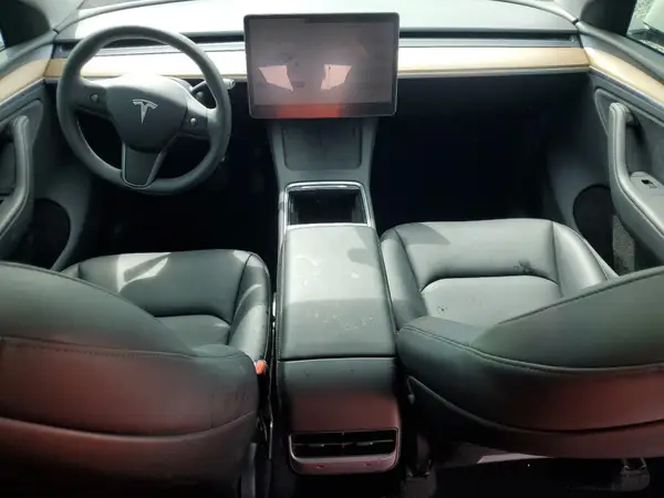 7SAYGDED2SA376351 2025 TESLA MODEL Y - Image 8