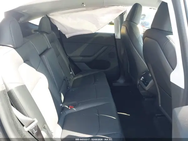 7SAYGDED2SA377628 2025 TESLA MODEL Y - Image 8