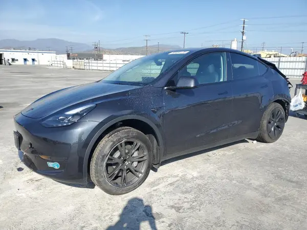 7SAYGDED2SF215033 2025 TESLA MODEL Y - Image 1