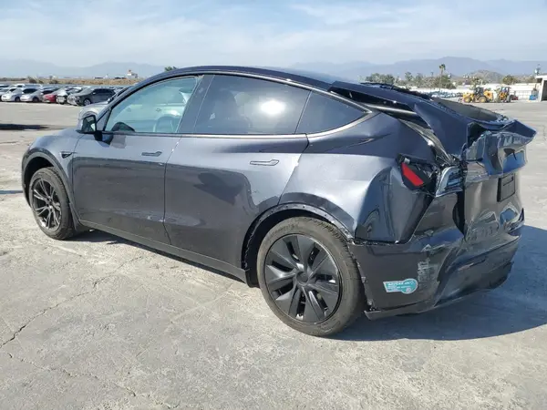 7SAYGDED2SF215033 2025 TESLA MODEL Y - Image 2