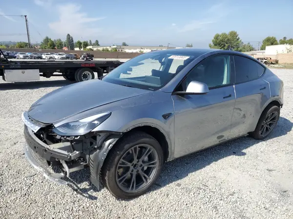 7SAYGDED2SF219468 2025 TESLA MODEL Y - Image 1