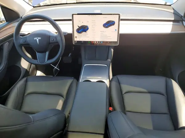 7SAYGDED2SF221835 2025 TESLA MODEL Y - Image 8