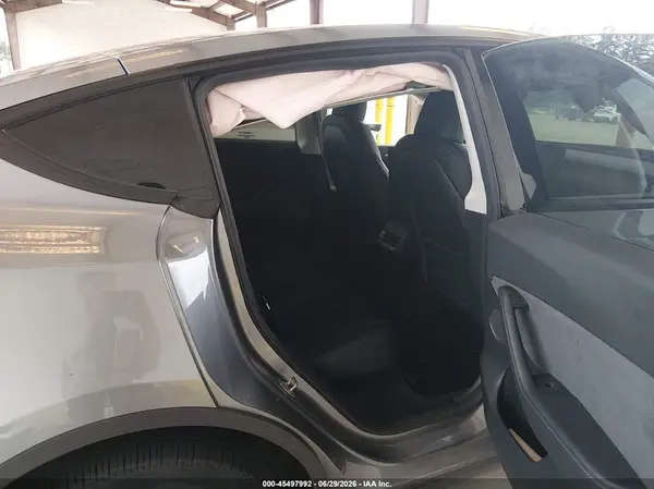 7SAYGDED2SF224203 2025 TESLA MODEL Y - Image 8