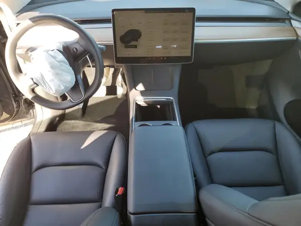 7SAYGDED2SF245519 2025 TESLA MODEL Y - Image 8
