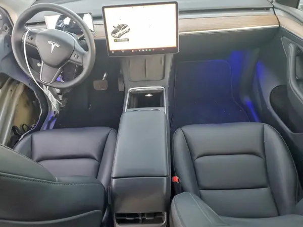 7SAYGDED2SF246430 2025 TESLA MODEL Y - Image 8