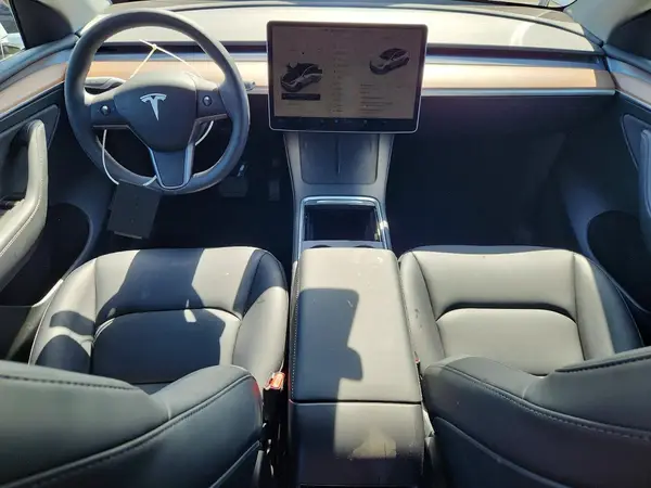 7SAYGDED2SF248453 2025 TESLA MODEL Y - Image 8