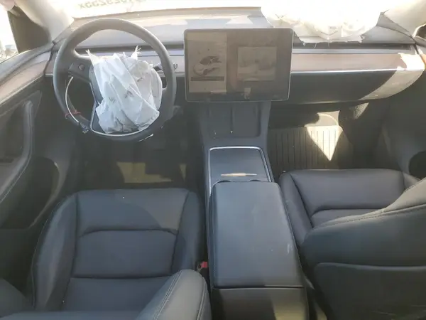 7SAYGDED2SF248713 2025 TESLA MODEL Y - Image 8
