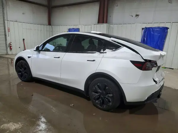7SAYGDED2SF251269 2025 TESLA MODEL Y - Image 2