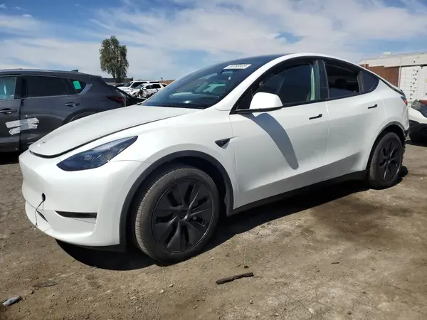 7SAYGDED2SF258139 2025 TESLA MODEL Y - Image 1