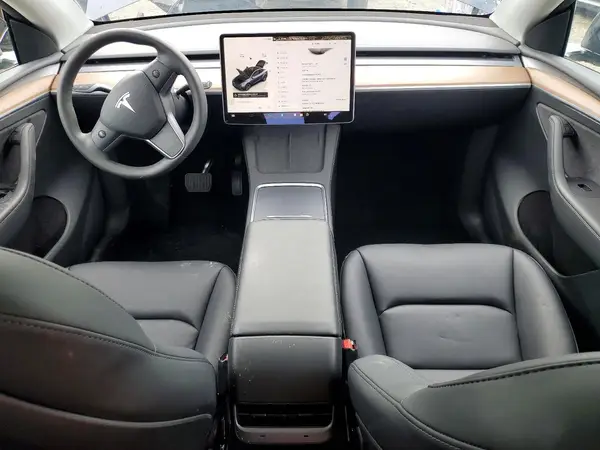 7SAYGDED2SF259629 2025 TESLA MODEL Y - Image 8