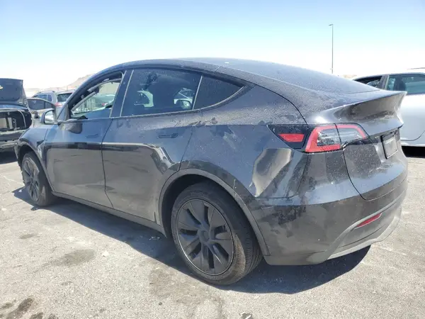7SAYGDED2SF266130 2025 TESLA MODEL Y - Image 2