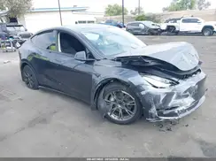 7SAYGDED2SF279122 2025 TESLA MODEL Y