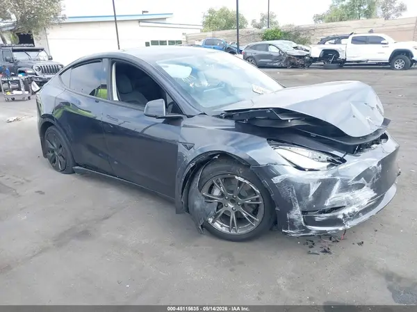 7SAYGDED2SF279122 2025 TESLA MODEL Y - Image 1