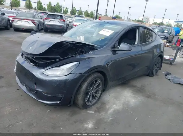 7SAYGDED2SF279122 2025 TESLA MODEL Y - Image 2