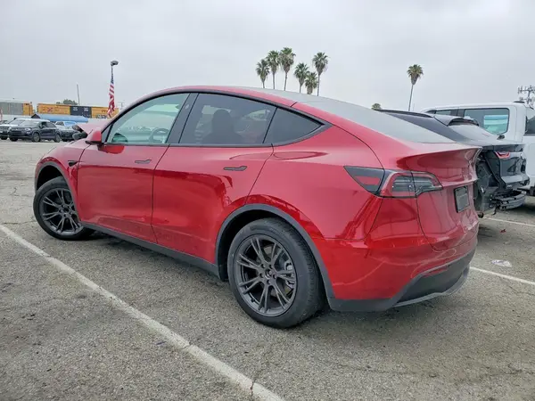 7SAYGDED2SF279461 2025 TESLA MODEL Y - Image 2