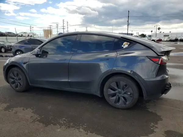 7SAYGDED2SF314063 2025 TESLA MODEL Y - Image 2