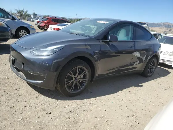 7SAYGDED2SF319036 2025 TESLA MODEL Y - Image 1
