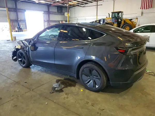 7SAYGDED2TA419846 2026 TESLA MODEL Y - Image 2