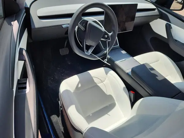 7SAYGDED2TA431480 2026 TESLA MODEL Y - Image 8