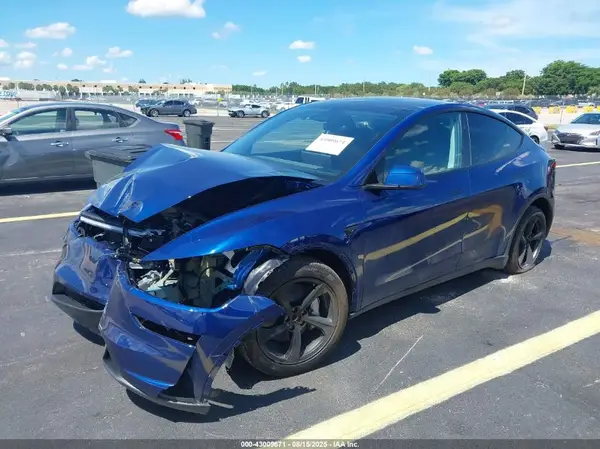 7SAYGDED2TA443077 2026 TESLA MODEL Y - Image 2