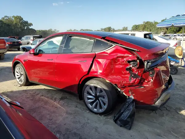 7SAYGDED2TA446870 2026 TESLA MODEL Y - Image 2