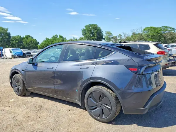 7SAYGDED2TA490545 2026 TESLA MODEL Y - Image 2