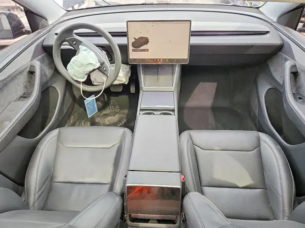 7SAYGDED2TA495633 2026 TESLA MODEL Y - Image 8