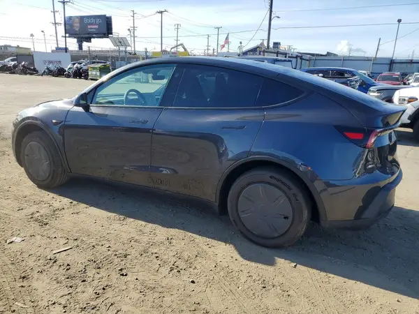 7SAYGDED2TA586059 2026 TESLA MODEL Y - Image 2