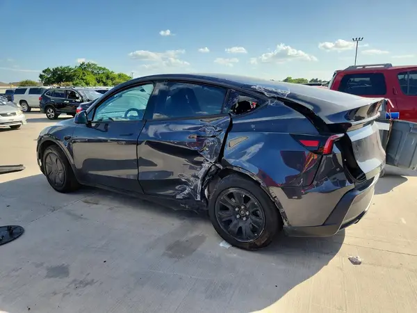 7SAYGDED2TA586062 2026 TESLA MODEL Y - Image 2