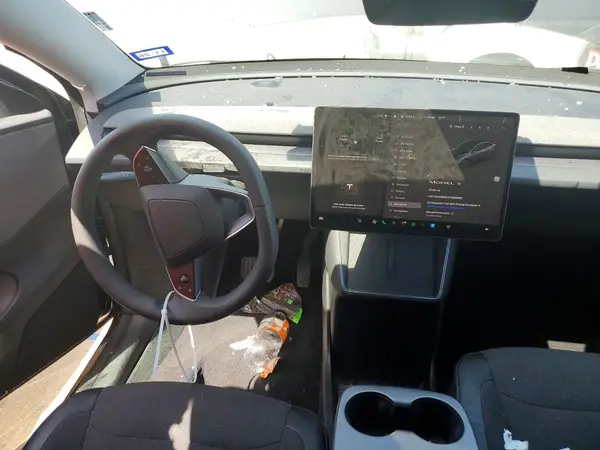 7SAYGDED2TA586062 2026 TESLA MODEL Y - Image 8