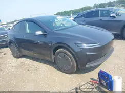 7SAYGDED2TA586871 2026 TESLA MODEL Y