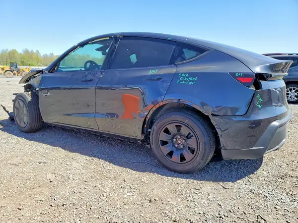 7SAYGDED2TA590953 2026 TESLA MODEL Y - Image 2