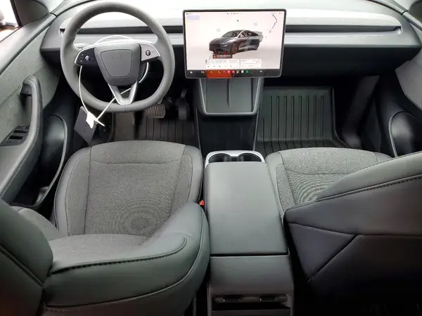 7SAYGDED2TA592248 2026 TESLA MODEL Y - Image 8