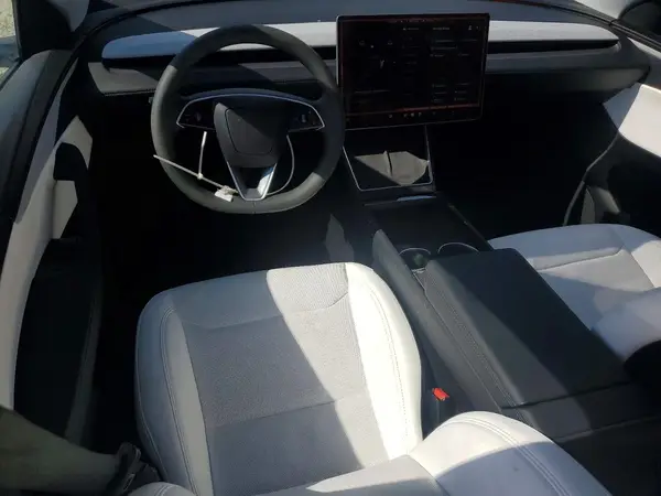 7SAYGDED2TA593724 2026 TESLA MODEL Y - Image 8