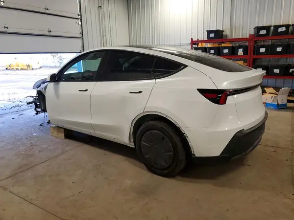 7SAYGDED2TA594016 2026 TESLA MODEL Y - Image 2