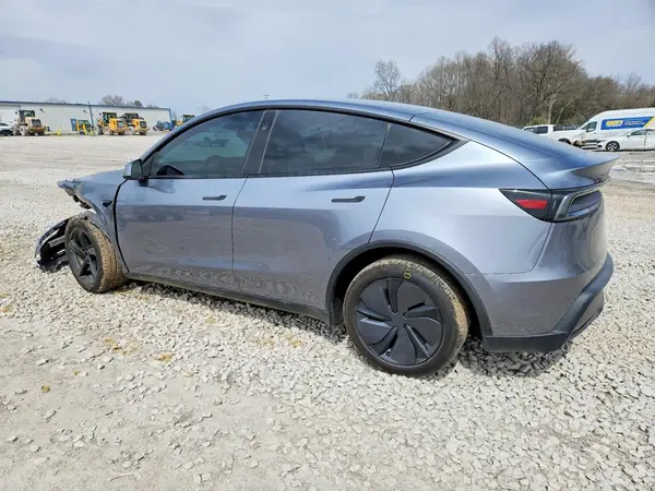7SAYGDED2TA605225 2026 TESLA MODEL Y - Image 2