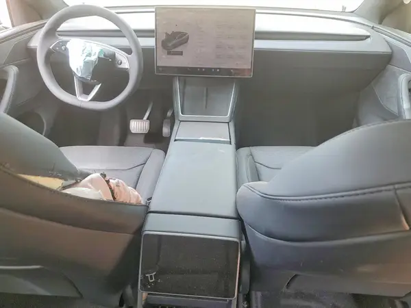 7SAYGDED2TA660399 2026 TESLA MODEL Y - Image 8