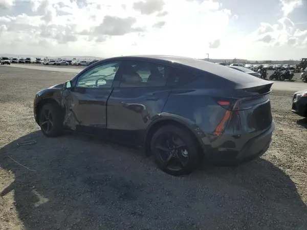 7SAYGDED2TF378699 2026 TESLA MODEL Y - Image 2