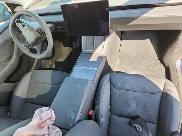 7SAYGDED2TF381683 2026 TESLA MODEL Y - Image 8