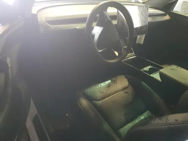 7SAYGDED2TF382672 2026 TESLA MODEL Y - Image 8