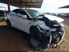 7SAYGDED2TF383384 2026 TESLA MODEL Y
