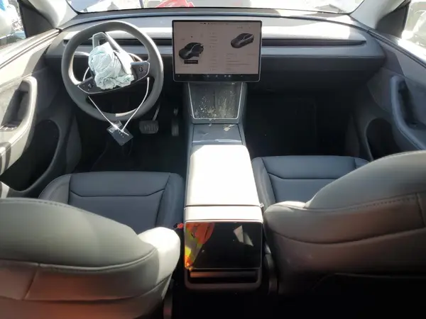 7SAYGDED2TF388438 2026 TESLA MODEL Y - Image 8