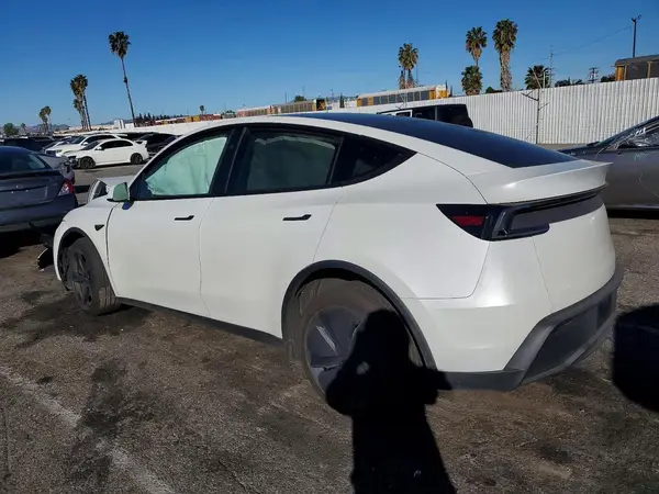 7SAYGDED2TF389119 2026 TESLA MODEL Y - Image 2